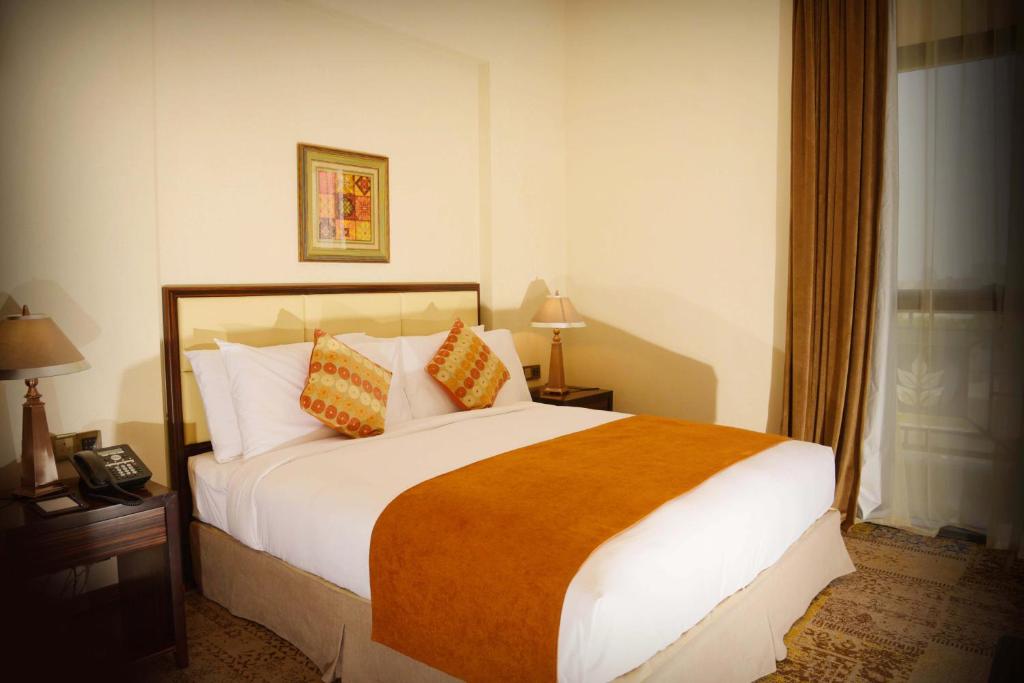 Warwick Al Khobar