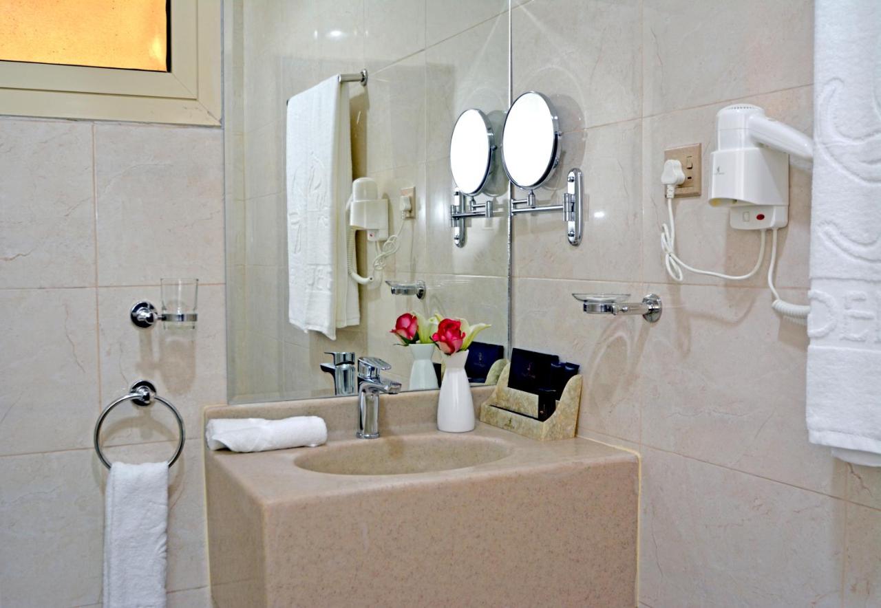 Golden Bujari AlUlaya Hotel